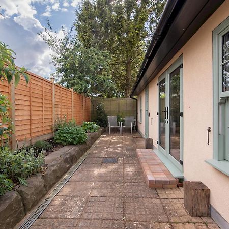 Pass The Keys Charming Garden Cottage With Parking Bath Eksteriør bilde