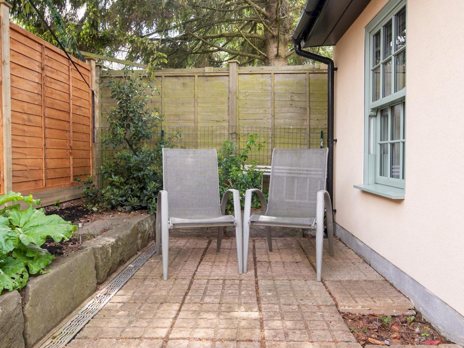 Pass The Keys Charming Garden Cottage With Parking Bath Eksteriør bilde
